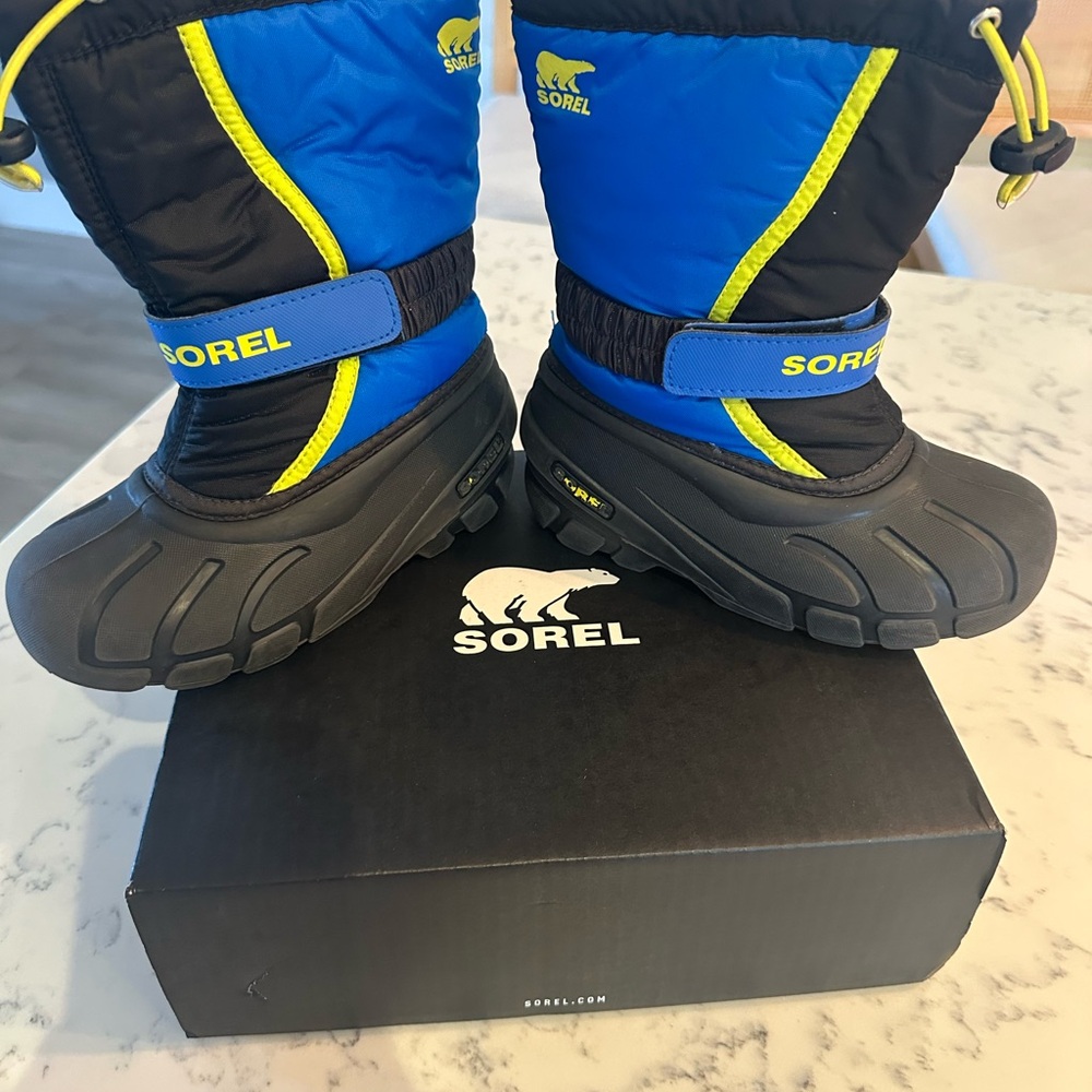 Sorel Kids Boots size 13 in Blue and Black